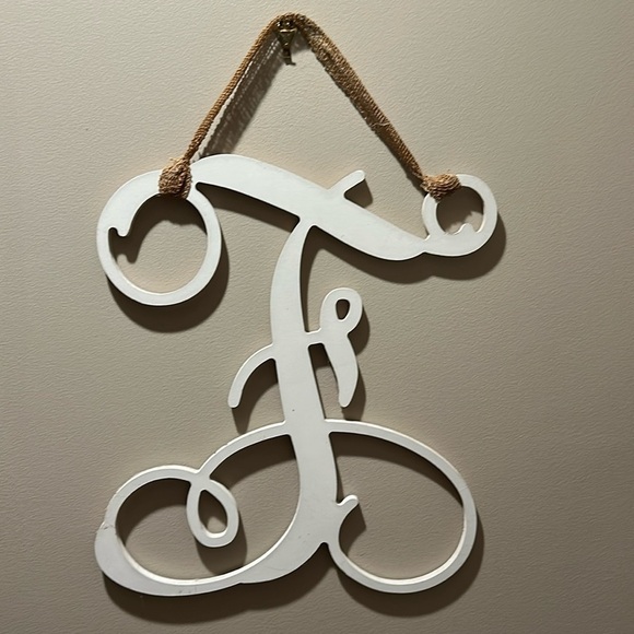 F Initial Wooden Wall Door Hanging 18” X 16” - Picture 1 of 3